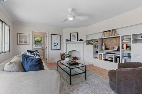 Fireplace, Interior, Living room