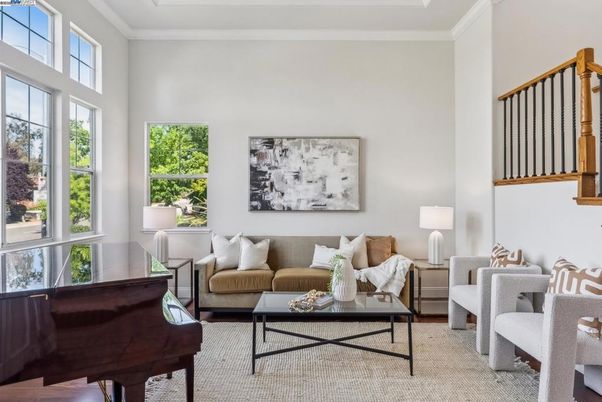 Interior, Living room, Piano