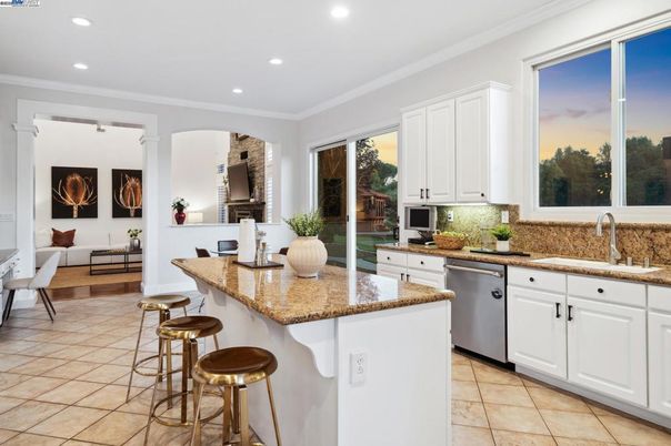 Interior, Kitchen, Living room, Recessed Lighting, Stainless Steel Appliances