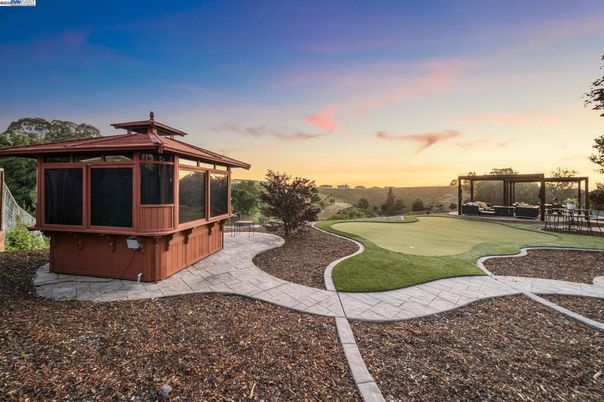 Backyard, Exterior, Hot Tub