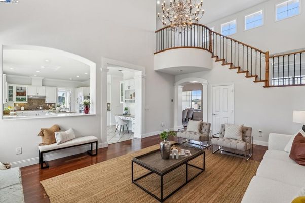 Chandelier, Dining room, Interior, Kitchen, Living room, Pendant Lights, Recessed Lighting, Wood Texture Flooring