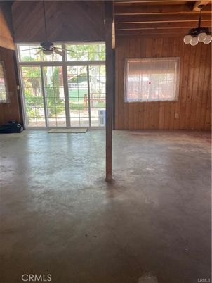 Empty room, Interior, Wooden Beams, Wooden Ceilings, Wooden Walls