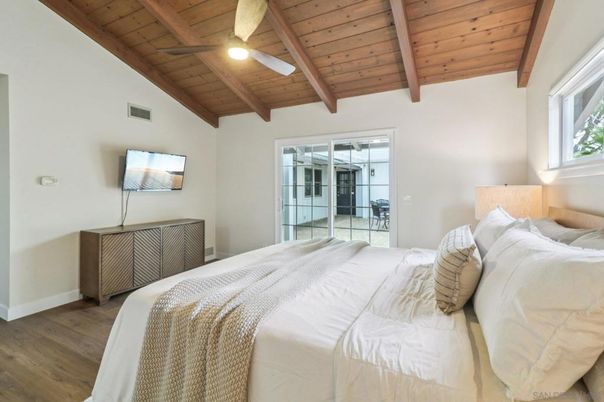Bedroom, Interior, Wooden Beams, Wooden Ceilings, Wood Texture Flooring