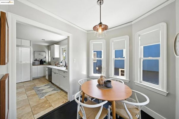 Dining room, Interior, Kitchen, Pendant Lights