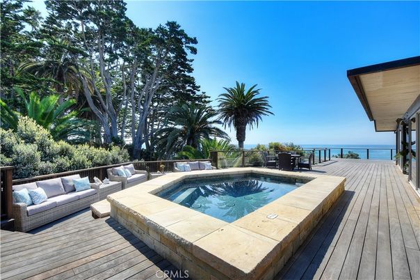 Exterior, Pool, Water