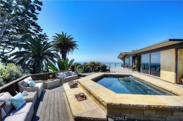 Exterior, Pool, Water