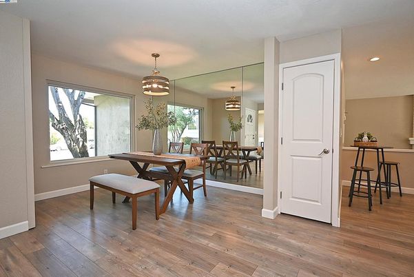 Dining room, Interior, Pendant Lights, Recessed Lighting, Wood Texture Flooring