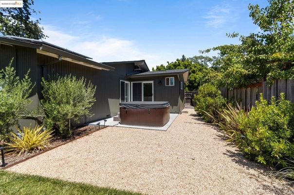 Backyard, Exterior, Hot Tub