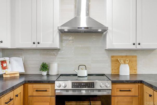 Interior, Kitchen, Stainless Steel Appliances