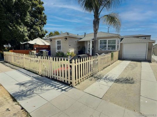Detached Garage, Exterior