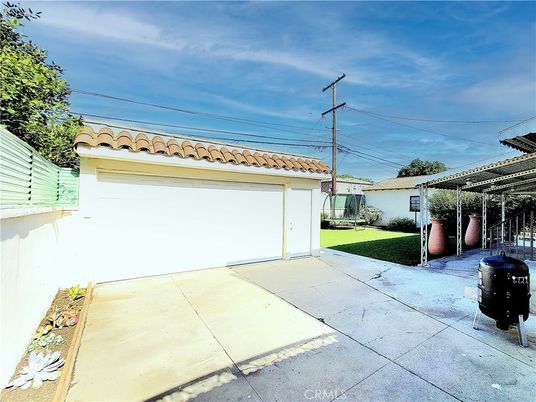 Backyard, Detached Garage, Exterior