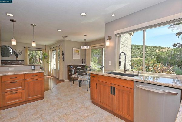 Dining room, Interior, Kitchen, Pendant Lights, Recessed Lighting