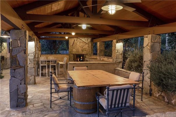 Exterior, Fireplace