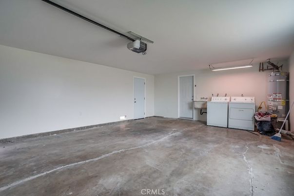 Garage, Interior, Washer