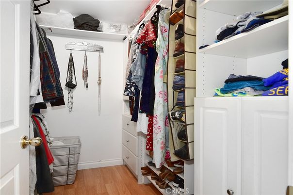 Interior, Walk-in Closets, Wood Texture Flooring