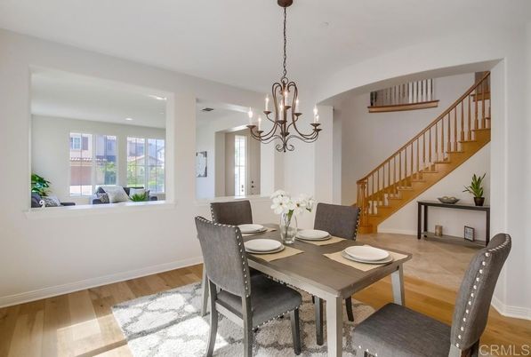Chandelier, Dining room, Interior, Recessed Lighting, Wood Texture Flooring