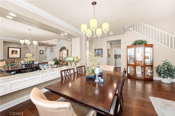 Chandelier, Dining room, Interior, Recessed Lighting, Wood Texture Flooring