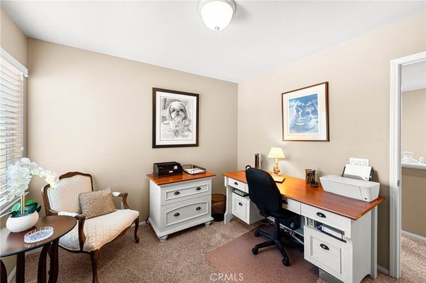 Home Office, Interior