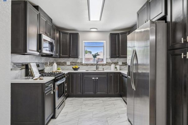 Interior, Kitchen, Marble, Stainless Steel Appliances