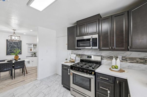 Dining room, Interior, Kitchen, Marble, Recessed Lighting, Stainless Steel Appliances