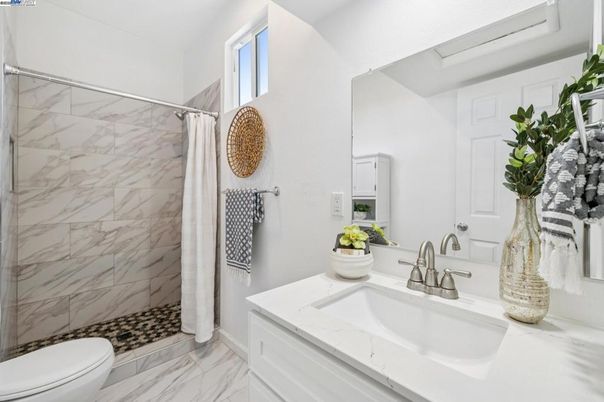 Bathroom, Interior, Marble, Marble Walls