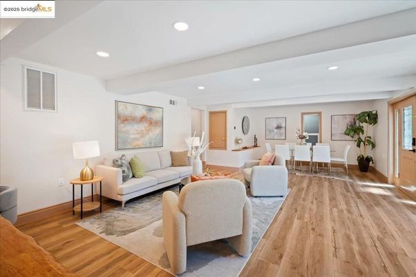 Dining room, Interior, Living room, Recessed Lighting, Wood Texture Flooring