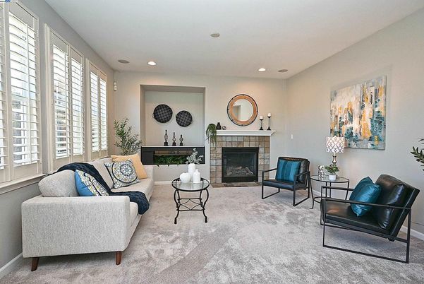 Fireplace, Interior, Living room, Recessed Lighting