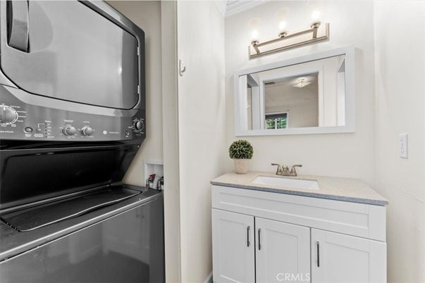Bathroom, Interior, Utility Closets, Washer