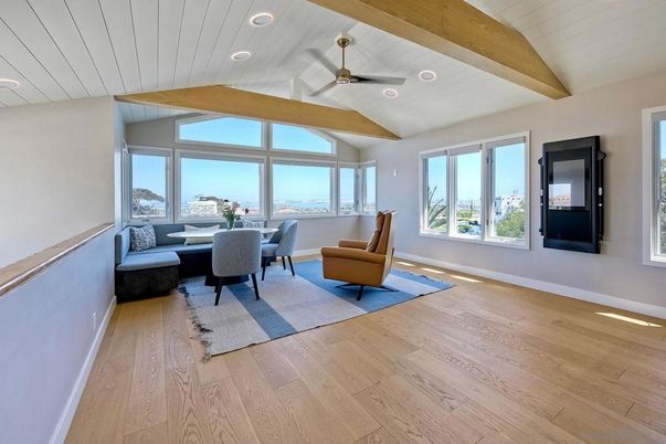 Dining room, Interior, Recessed Lighting, Wooden Beams, Wood Texture Flooring