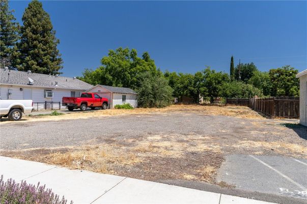 Backyard, Detached Garage, Exterior