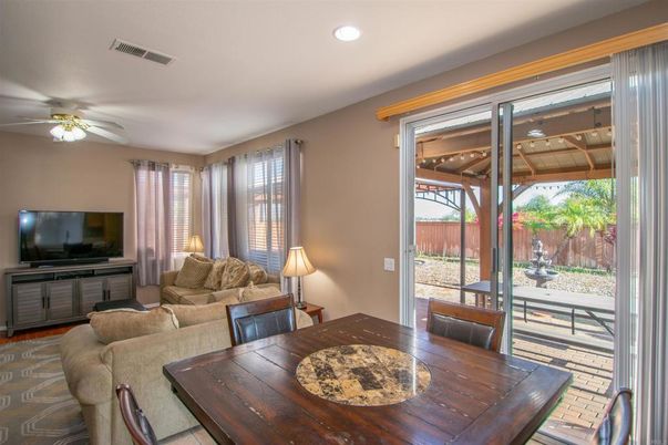 Dining room, Interior, Living room, Recessed Lighting