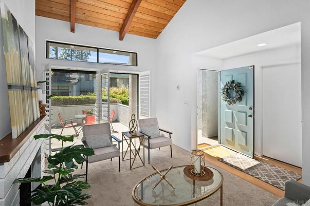 Interior, Living room, Recessed Lighting, Wooden Beams, Wooden Ceilings