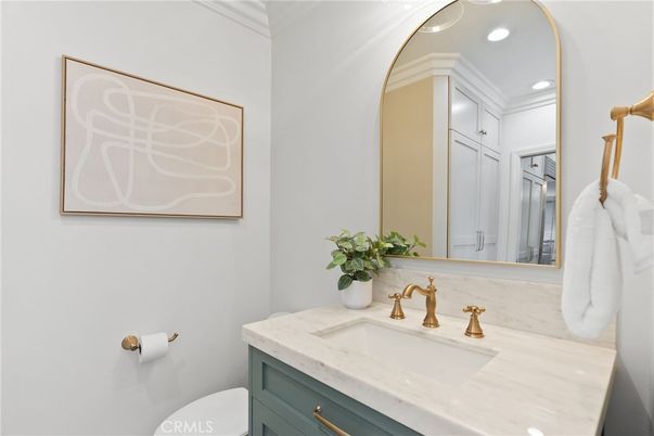 Bathroom, Interior, Recessed Lighting