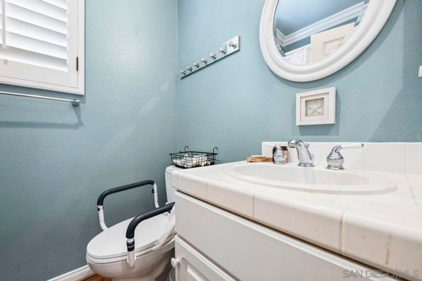 Bathroom, Interior, Tile Countertops