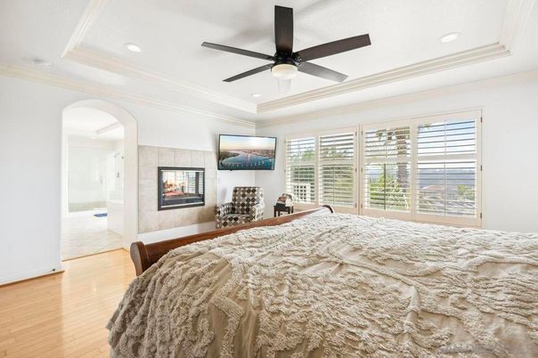 Bedroom, Fireplace, Interior, Recessed Lighting, Wood Texture Flooring