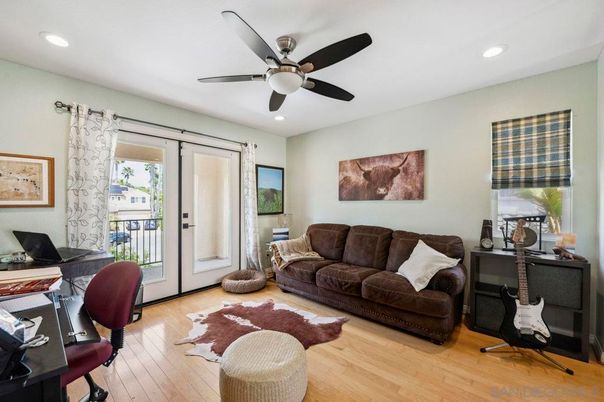Home Office, Interior, Living room, Recessed Lighting, Wood Texture Flooring