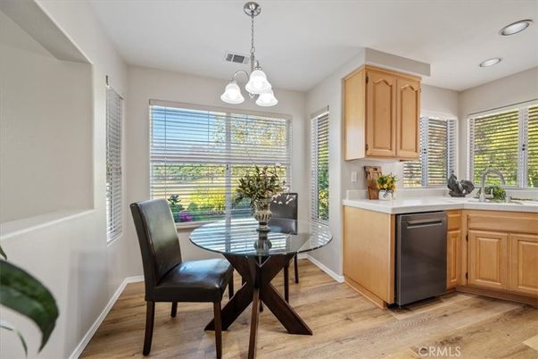Dining room, Interior, Kitchen, Pendant Lights, Recessed Lighting, Wood Texture Flooring