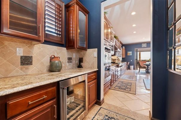 Dining room, Interior, Kitchen, Recessed Lighting, Stainless Steel Appliances