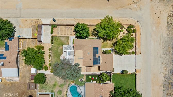 Exterior, Drone