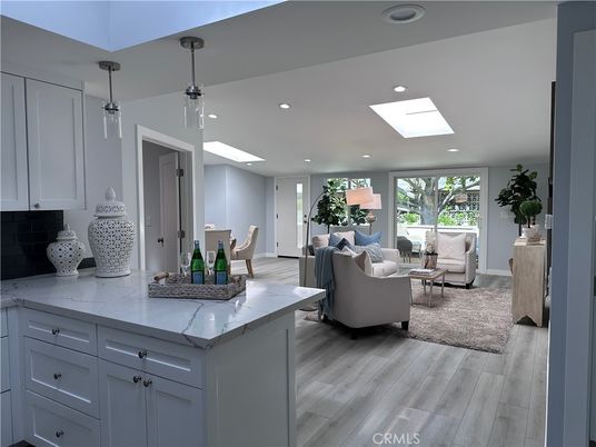 Interior, Living room, Pendant Lights, Recessed Lighting, Wood Texture Flooring