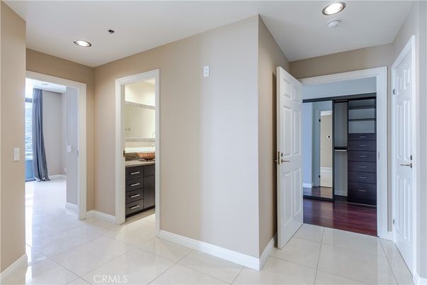 Interior, Recessed Lighting, Walk-in Closets, Wood Texture Flooring