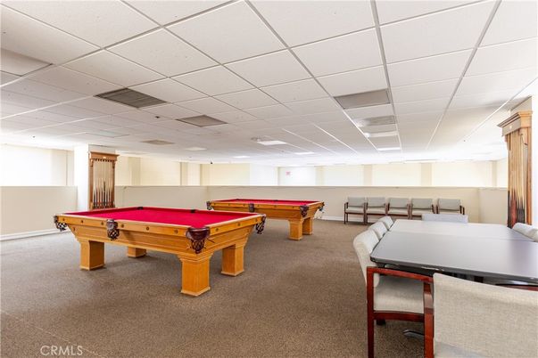 Billiard Table, Game Room, Interior