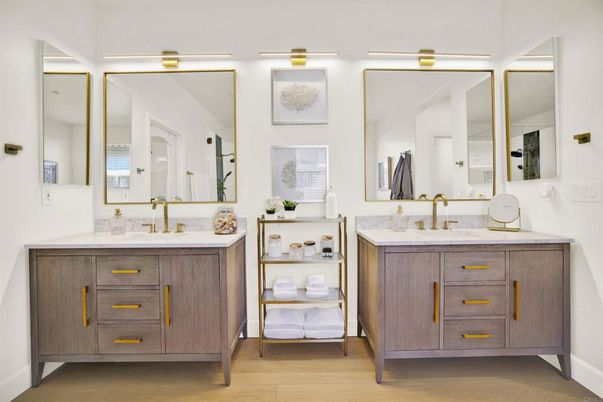 Bathroom, Dual Sink Vanities, Interior, Wood Texture Flooring