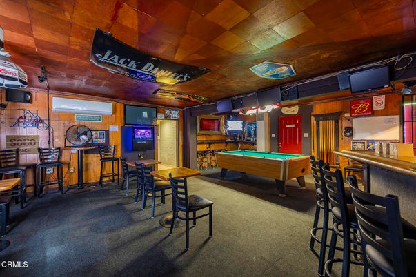 Billiard Table, Game Room, Interior