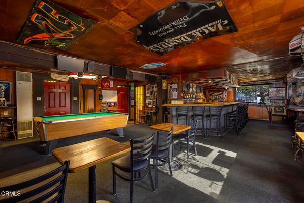 Billiard Table, Game Room, Interior