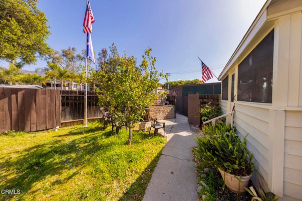 Backyard, Exterior
