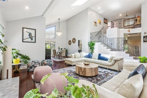 Chandelier, Dining room, Interior, Living room, Pendant Lights, Recessed Lighting, Wood Texture Flooring