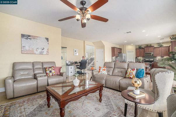 Interior, Kitchen, Living room, Recessed Lighting, Stainless Steel Appliances