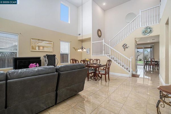 Dining room, Interior, Living room, Recessed Lighting