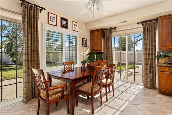 Dining room, Interior